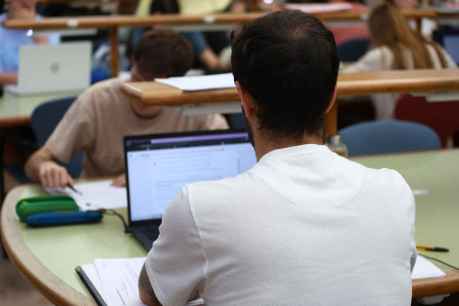 La Junta eleva número de becas concedidas a alumnos para estudios postobligatorios