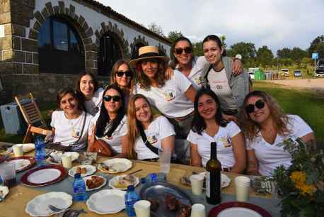 Merienda de las cuadrillas de San Juan en La Compra del toro, en Valonsadero