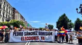 Doscientas personas piden en Santander convocar elecciones generales