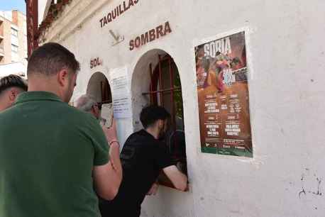 Expectación en inicio de venta de entradas de feria taurina de San Juan, en Soria