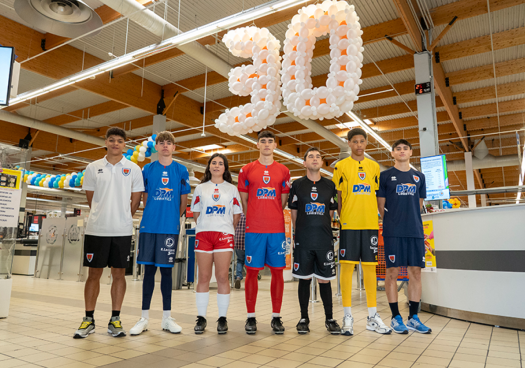 El CD Numancia rinde homenaje a 20 años con Erreá en sus equipaciones de temporada 2026-27