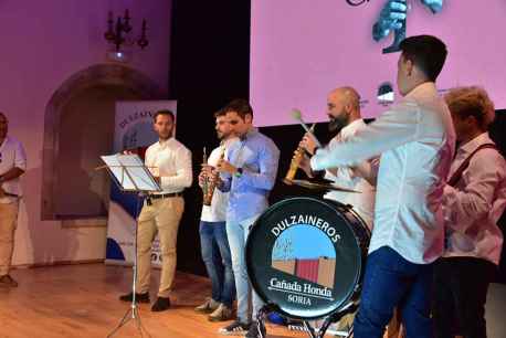 Diputación presenta libro-CD de las sanjuaneras, grabadas por Dulzaineros de Cañada Honda
