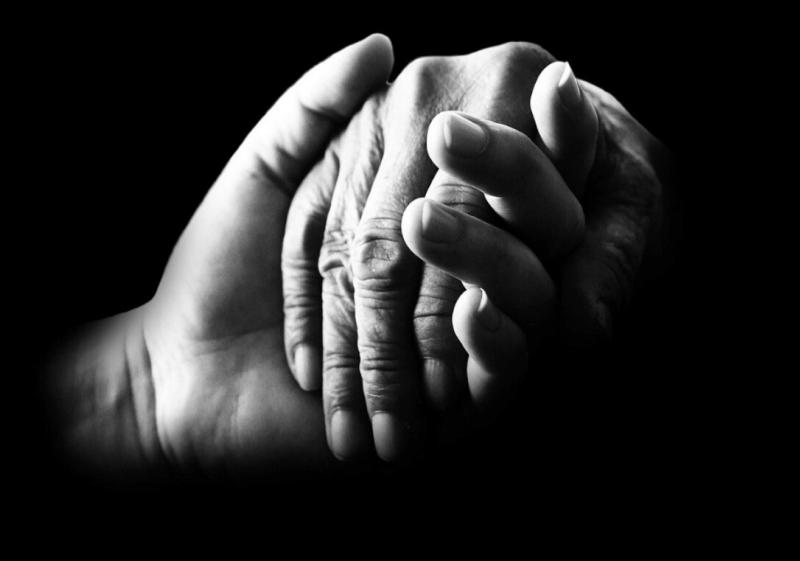 Protejámonos dignamente unidos, o nos sepultamos solos