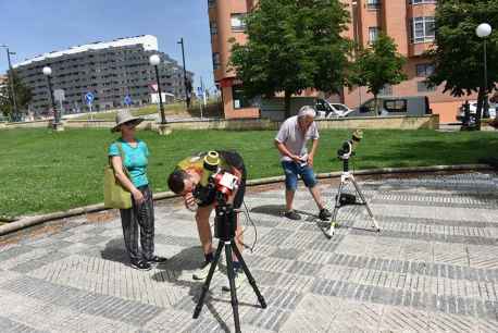 Observación del sol en el parque de Los Pajaritos, en Soria