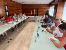 La Junta aborda con colegios de veterinarios los principales retos del sector 