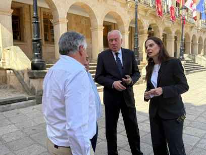 El PP exige a alcalde Antón y ex-alcalde Martínez que den rápidas explicaciones de detención de concejala