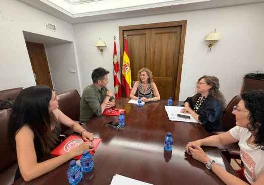 Educación continúa con UGT-SP ronda de contactos con organizaciones sindicales