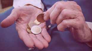 La mayoría de trabajadores creen que reformas realizadas son insuficientes para asegurar pago de sus pensiones
