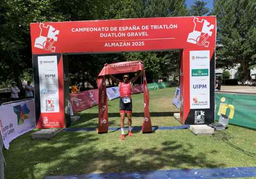 El Triatlón de Almazán celebra este domingo su 30 aniversario 