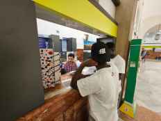 Las subsanaciones de regularización de migrantes se realizarán en 383 oficinas de Correos