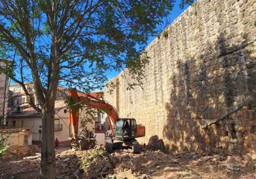 Almazán inicia obras de restauración en nuevo tramo de la muralla 