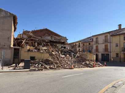 El Burgo de Osma comienza derribo de casa de calle Rodrigo Yusto 