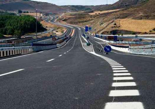 Accidente con heridos leves en autovía de Navarra en Frechilla de Almazán