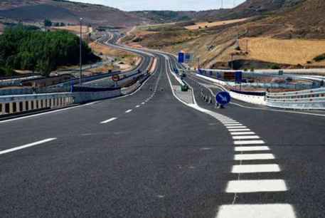 Accidente con heridos leves en autovía de Navarra en Frechilla de Almazán