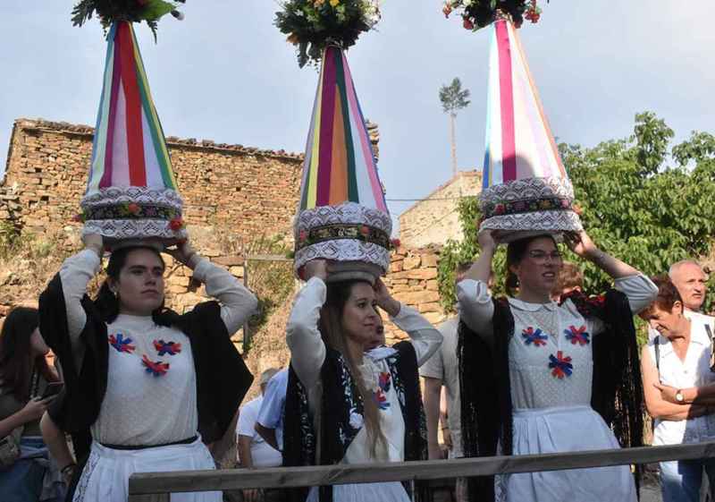 Sarnago presenta a sus Móndidas 2026 con emotivo homenaje a Valdenegrillos
