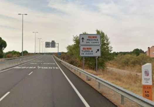La Junta invierte 3,59 millones en renovación de señalización vertical en carreteras