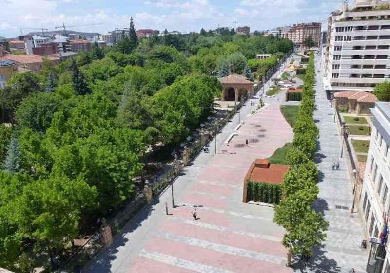 Menor atropellado por furgoneta en paseo del Espolón, en Soria