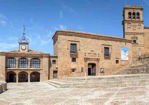 El Museo del Traje Popular acoge muestra "De año y vez"