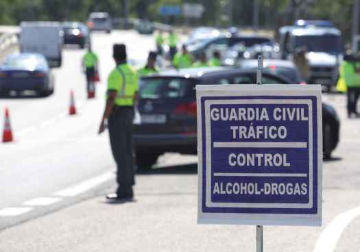 Tráfico intensifica controles de alcohol y drogas al volante para prevenir causas de siniestralidad 