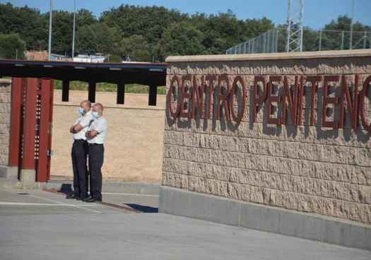 Convocadas tres plazas de personal laboral fijo, una de médico para el Centro Penitenciario de Soria