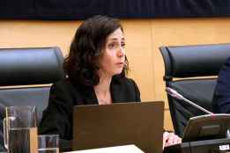 La Jun ta iimpulsará movilidad con bonificaciones en peajes y refuerzo de Buscyl