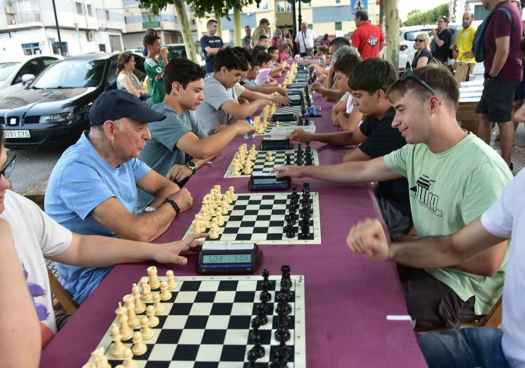Torneo de ajedrez en fiestas de la Barriada, en Soria