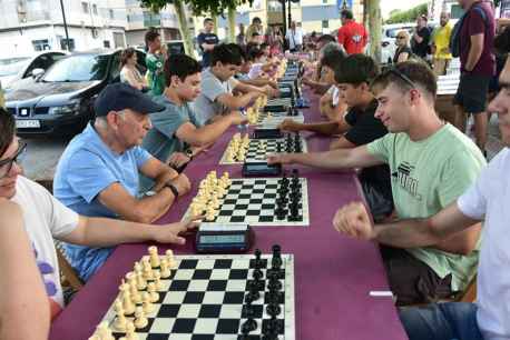 Torneo de ajedrez en fiestas de la Barriada, en Soria