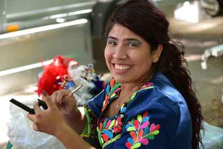 La comunidad boliviana celebra en Soria fiesta folclórica en honor a Santiago de Bombori 