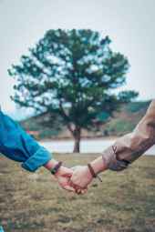 Nos falta amor para poder amar; nos sobra violencia y manipulación