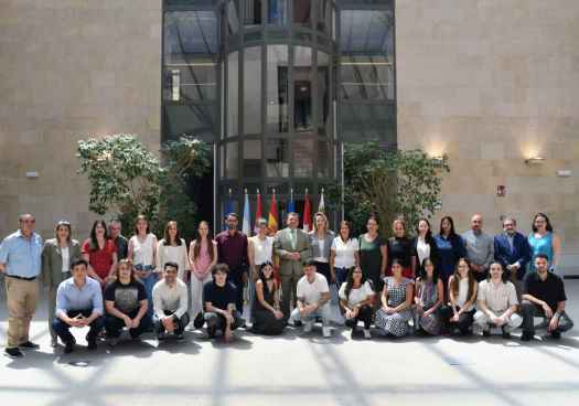 La Junta recibe a representación de centros castellanos y leoneses en el exterior 