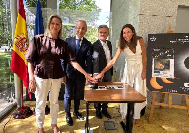Correos dedica sello conmemorativo al eclipse solar total que cruzará España