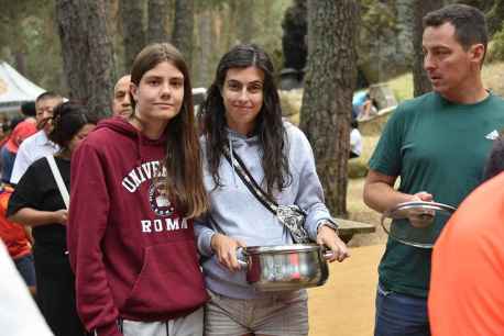 San Leonardo despide, con caldereta popular, sus fiestas de Santa María Magdalena