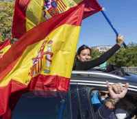 España se manifiesta por la dignidad en Barcelona y Marbella