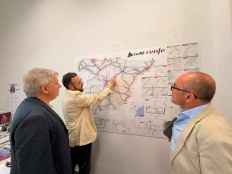 Antón pide a RENFE mejorar servicio alternativo por autobús y acelerar regreso del tren