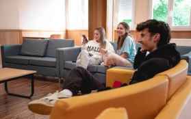 La Junta adjudica 700 plazas en las nueve residencias juveniles de Castilla y León 
