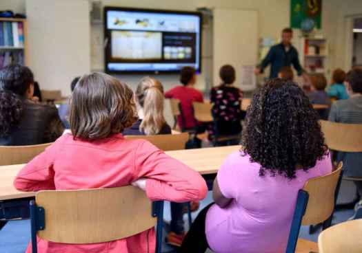 Preacuerdo en Educación para cobro de tutorías y reducción de horario lectivo para mayores de 55 años 