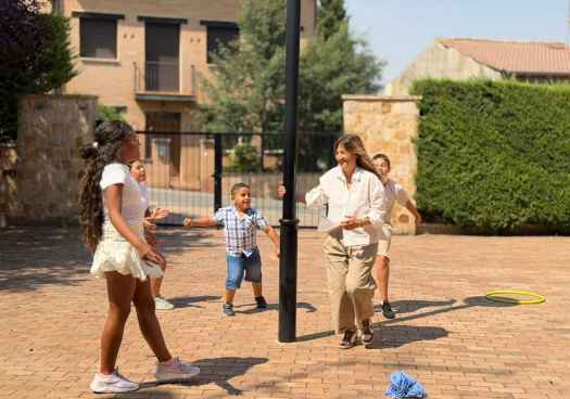 La Diputación refuerza atención a infancia con ludoteca de verano en Almazán 