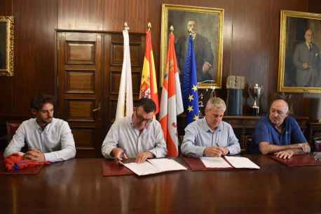 El Ayuntamiento concede 250.000 euros al C.D. Numancia en convenio de 2026