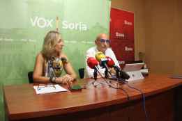 El PSOE rectifica su propuesta de bases de empleo tras graves deficiencias denunciadas por VOX