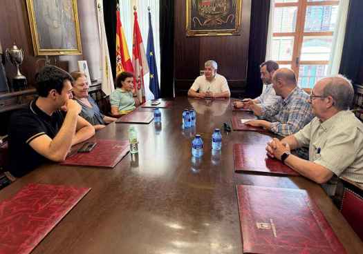 ASOHTUR trasmite demandas del sector al alcalde de Soria, entre ellas la ZBE