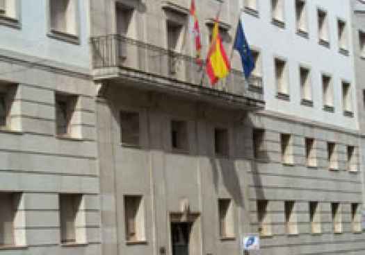 FOES regresa a sus oficinas de la calle Manuel Vicente Tutor 