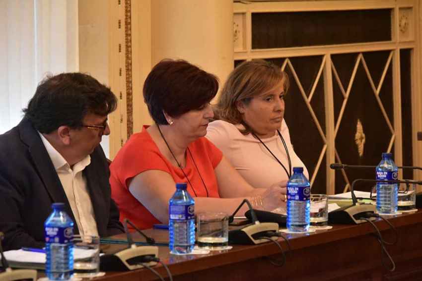 El PSOE rechaza moción en pleno de Diputación para apoyar a Ceuta