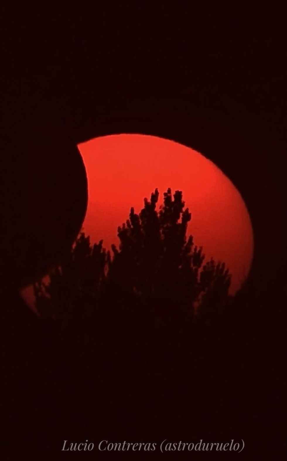 Las imágenes del eclipse solar captadas desde Soria por Lucio Contreras