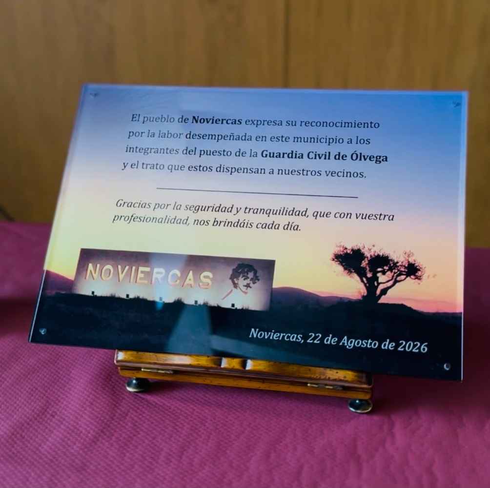 Noviercas reconoce la labor de guardias civiles del Puesto de Ólvega