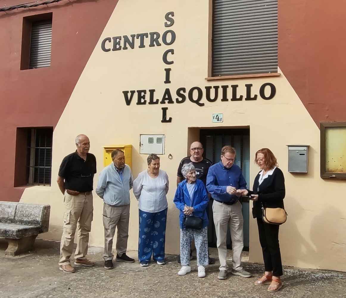 La asociación Los Cantareros dona mil euros a AECC en jornada benéfica