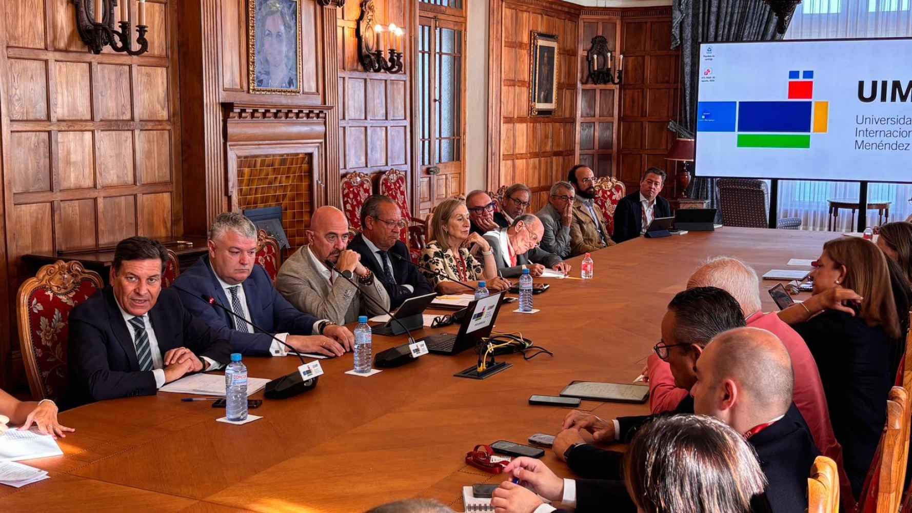 La Junta reclama negociar "desde cero" una financiación autonómica justa, solidaria y suficiente 