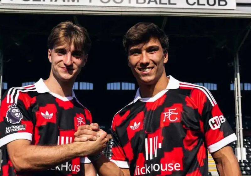 El ex numantino César Palacios ya ejerce como futbolista de la Premier League