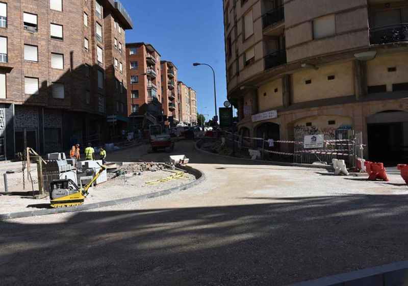 La nueva movilidad, con rotonda, avanza en la plaza del Rosario, en Soria