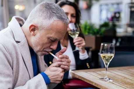 El proyecto de ley del tabaco amplía espacios sin humo a terrazas y playas