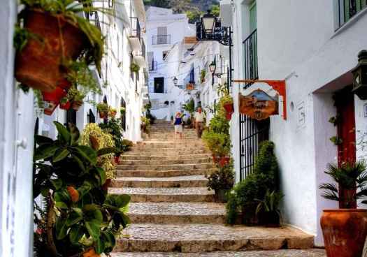 Los Pueblos más Bonitos de España plantean cambios en visitas ante olas de calor